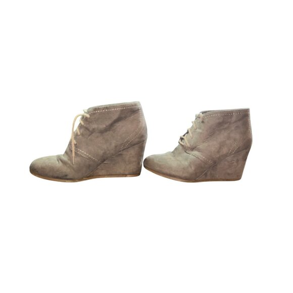 (5 for $25) Arizona Jean Co Lace Up Wedge Bootie in Taupe Size 6 - Picture 3 of 9